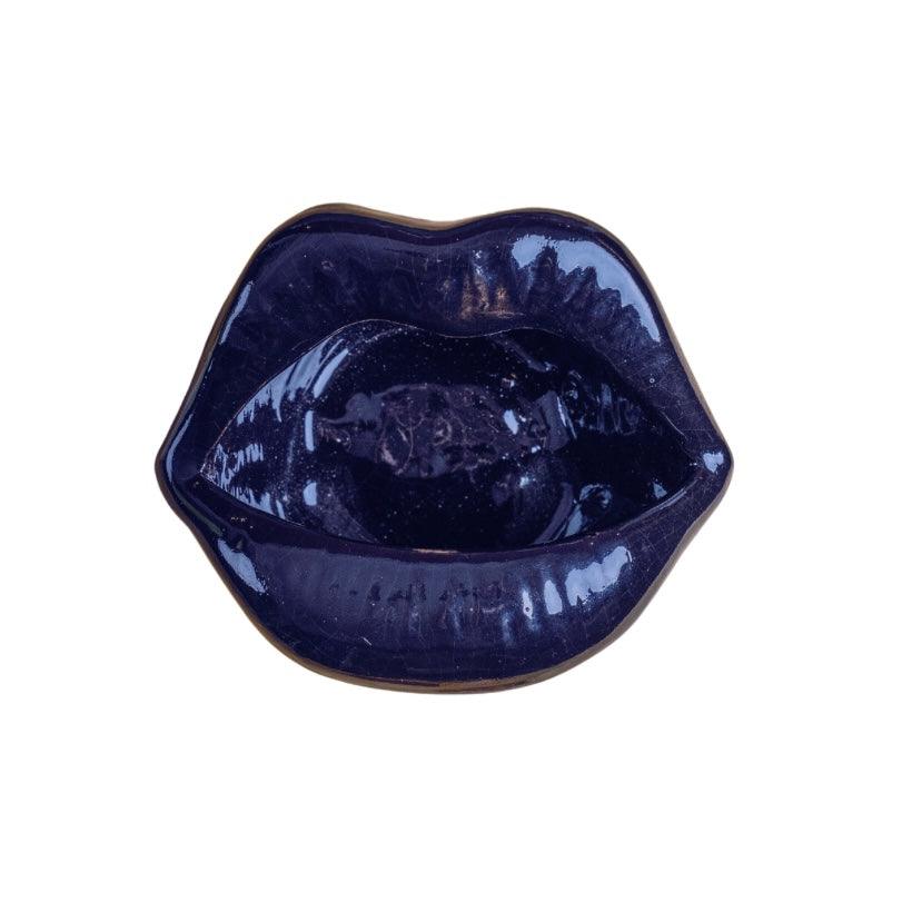 Lip Ashtray