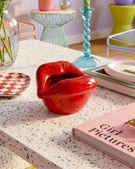 Lip Ashtray